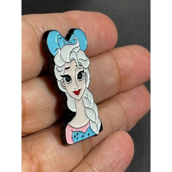 Elsa Frozen Princess Lapel Pin Mouse Ears Jewelry Badge Brooch Pin Accessories - Picture 6 of 9